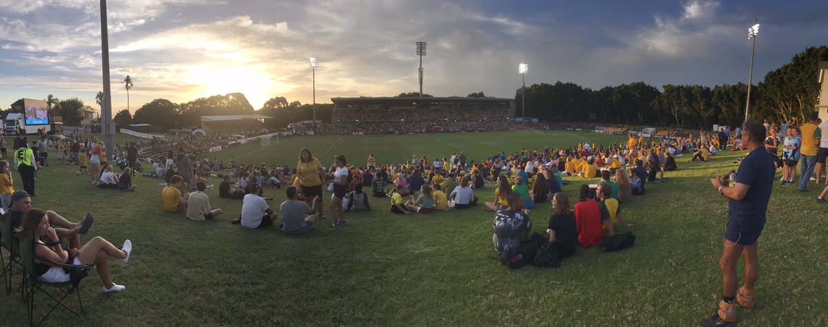 Beautiful evening on the hill to watch @TheMatildas take on NZ @LeichhardtOval