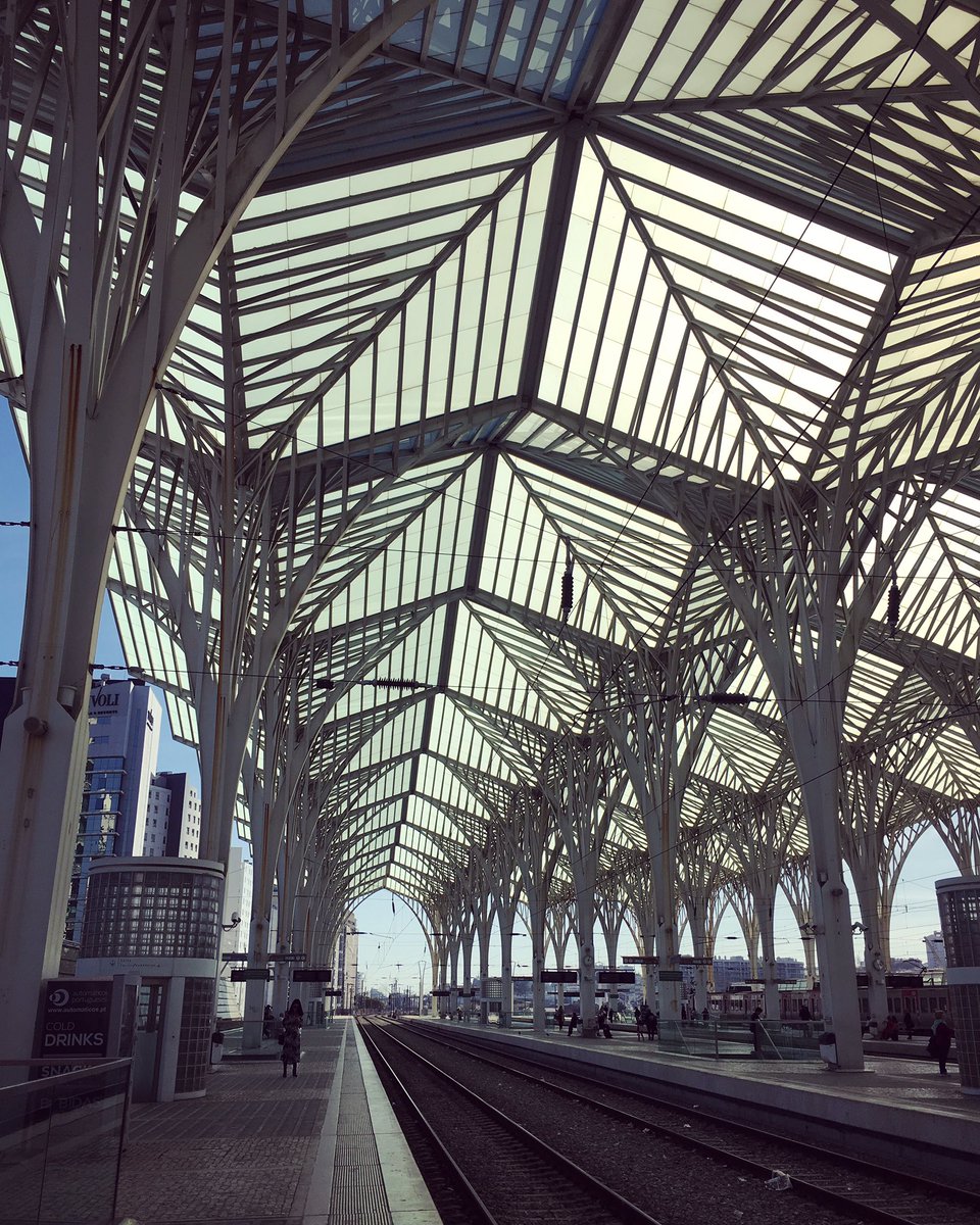 InSearchofChoc's tweet image. I could sit here all morning and watch the trains go by. Love the structure by Santiago Calatrava. #Lisbon #modernstructures #travelblogger #visitPortugal #travelgirl