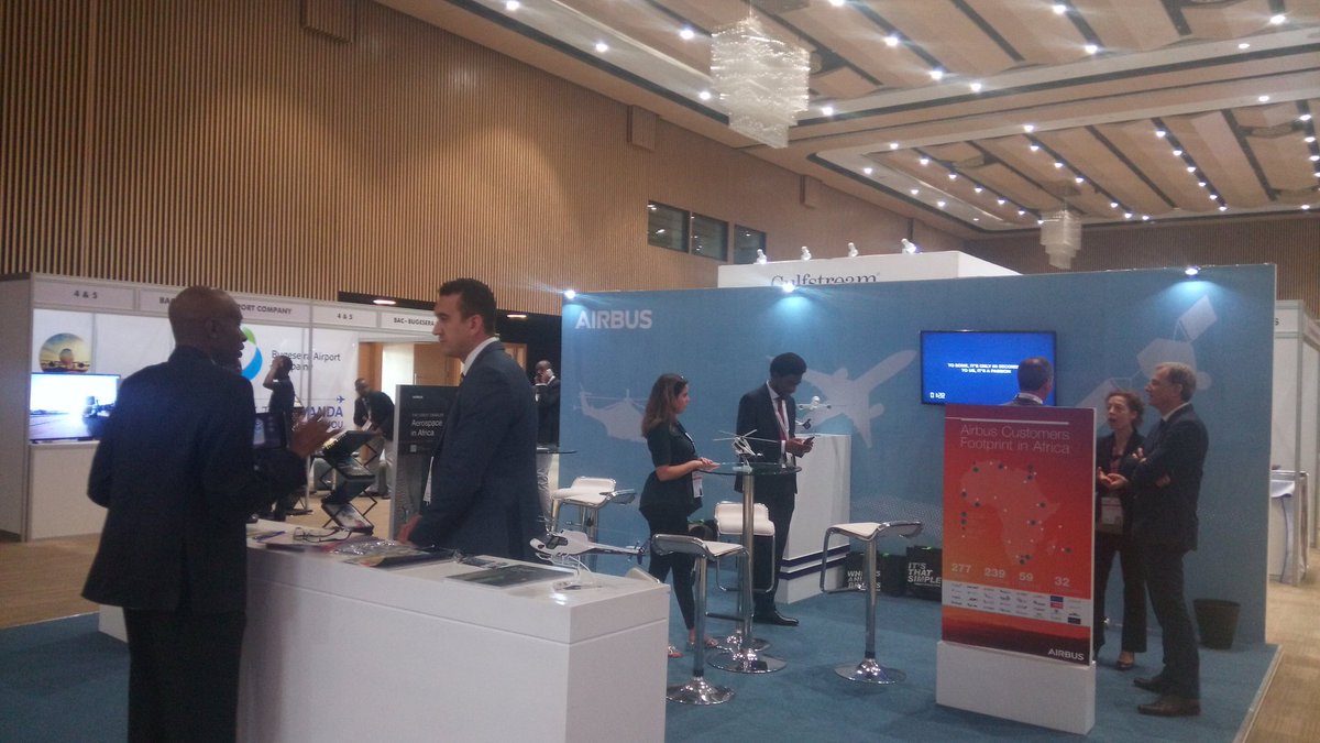 OliviaWinefred's tweet photo. A number of exhibitors displaying different careers in aviation #avf19 @FlyEastAfrica @aviationafrica1 @UgandaCAA https://t.co/ECeGijeI2W