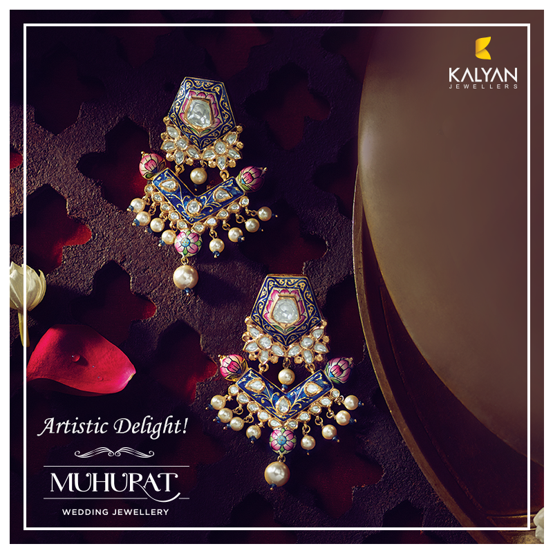 KalyanJewellers's tweet photo. The striking colours of the Lotus, beautifully captured in Meenakari work, raises the style quotient of these Kundan danglers.
The touch of pearls is sure to ensure #AllEyesOnYou!
#KalyanMuhuratBride #Muhurat #WeddingInspiration #MuhuratCollection #WeddingJewellery #Wedding https://t.co/oolr6eiS3g