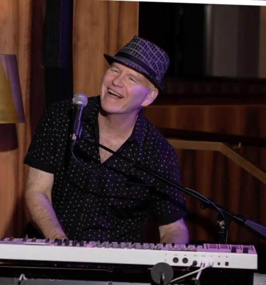 Tonight at 9pm #LaCasaVegas
Johnn Jones with a soulful vocal performance* 
.
.
.
 #bestofvegas #nevadalife #cigarsandwhiskey  #luxury #cigaroftheday #cigarboss  #enjoysmokes #lacasacigars  #downtownsummerlin #dtsummerlin   #lasvegaslocals #vegaslounge #vegasbar #southernnevada