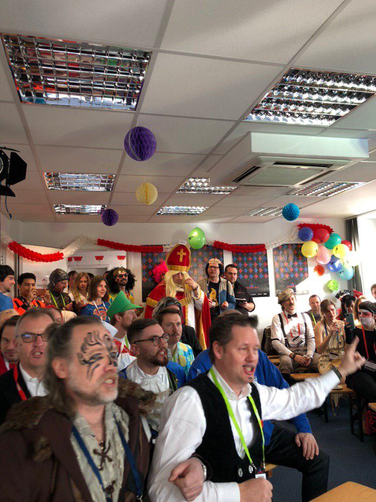 Great people, great view and great music! That's how our Jeck n' Tech Party can be described! Thank you all for being here and turning our offices into a must-visit-event! 🎉🎉 KÖLLE ALAAF! 🎉🎉 

Stay tuned the big party hasn't started yet! 

#jeckntech #karneval2019 #Alaaf 🤡