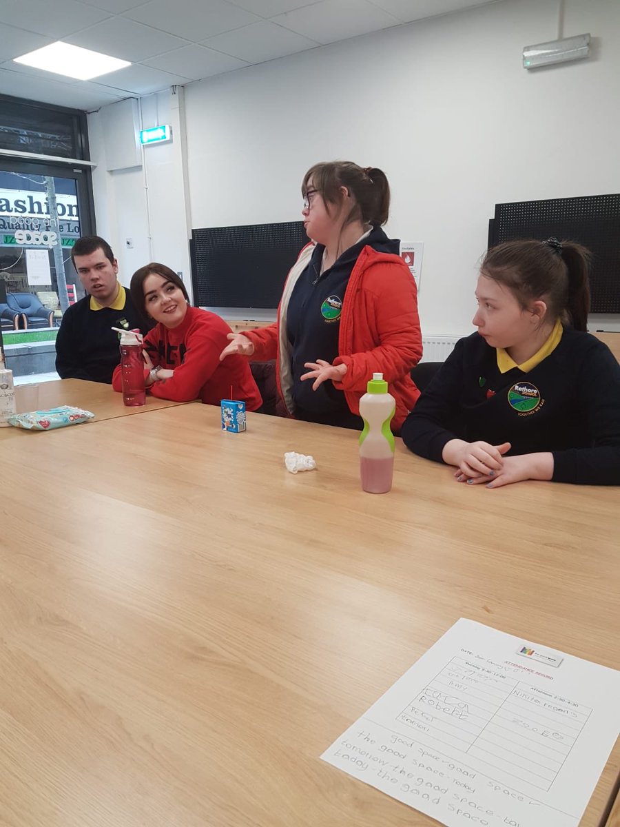 TheGoodSpaceNI's tweet photo. Learning through fun today for our #Connections group - transitions age kids talking about their feelings &amp; getting ready to leave school &amp; grow up @SouthernHSCT @SpaceNI15 https://t.co/d87QjeBA0C