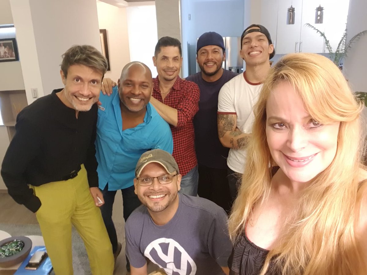 Y arrancamos los ensayos de una obra que te dejará con la boca abierta. Lo que quieren los hombres bajo la dirección de Daniel Gómez Mates en el Teatro Aba