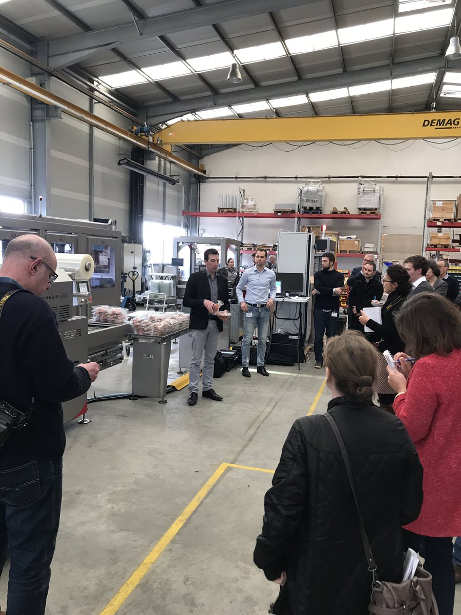 BretagneBDI's tweet photo. Un point presse est en cours chez @GueltCom pour présenter en avant première aux journalistes notre ligne de production agile. Elle sera visible également sur le stand #UsineAgroFutur au @CFIAexpo du 12 au 14/03 hall 6. #bizerbaluceo #pgc #oet #cip #gobio #usitab #mmpackaging https://t.co/QN2wdtTRPv
