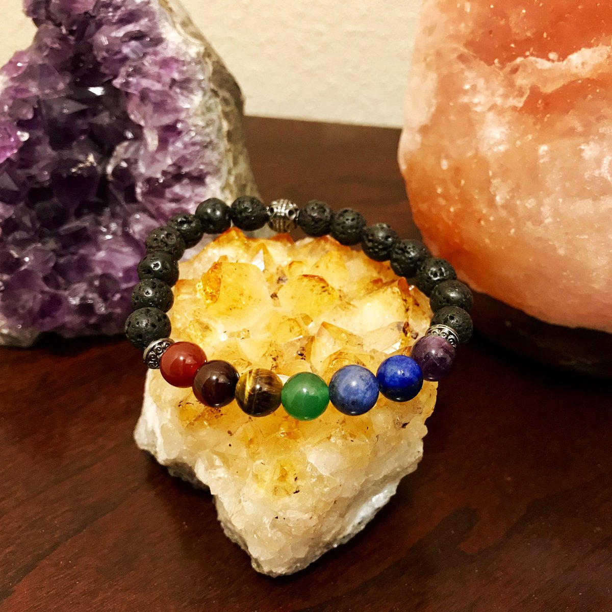PositiveLifeGft's tweet photo. Chakra Bracelets 😍 https://t.co/U1dPPjQGlK Get yours Today! #giftsforhim #giftsforher #chakra #chakrahealing #chakrastones #lifebalance #selflove #positivelifegifts #positivevibes #reiki #reikihealing #crystals #crystalhealing #handmade https://t.co/RIoYDF6aAY