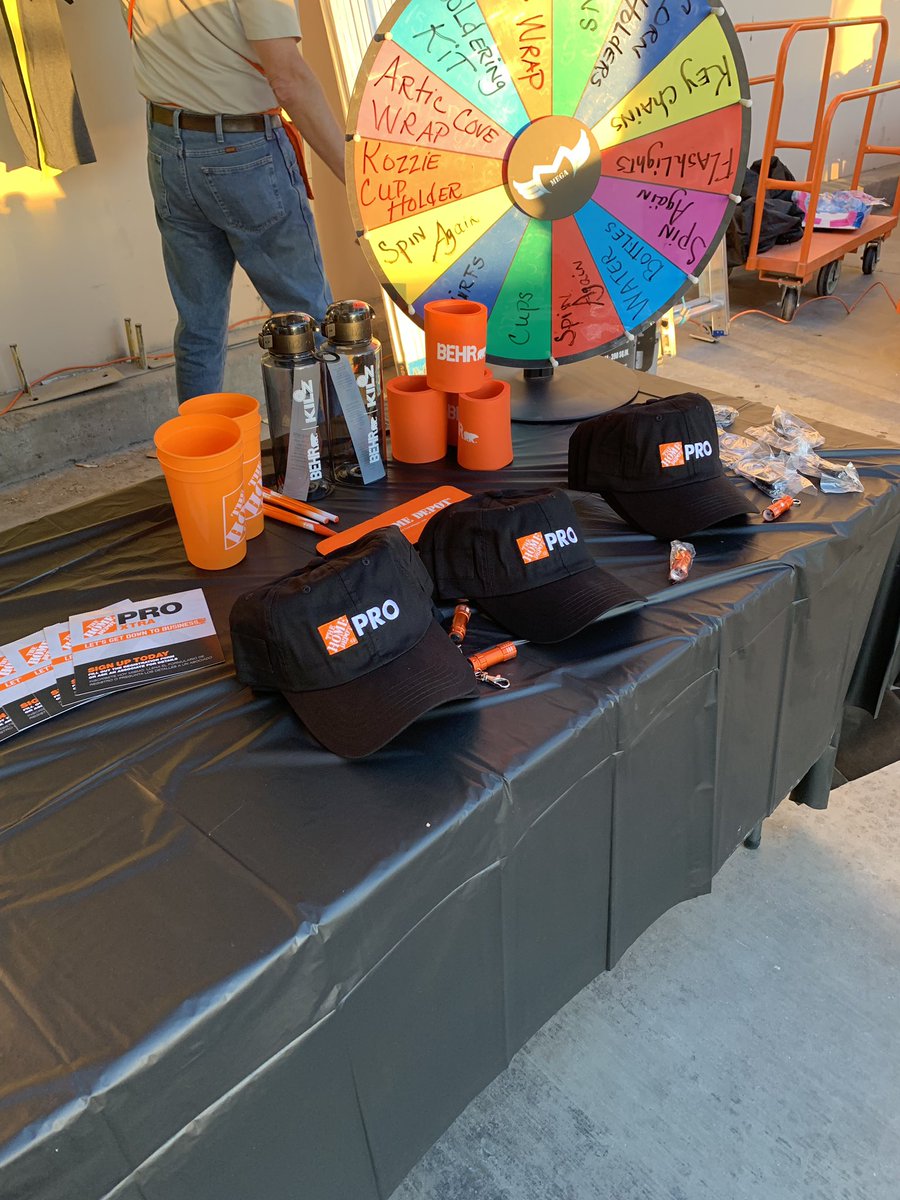 kopp_pete's tweet photo. Pro Event Store 453 #D287Biggerfasterstronger #THE413 @rebekahbunn5 @cllewallen @J9Benitez23 @Edmond0485 https://t.co/cJh3igugf1