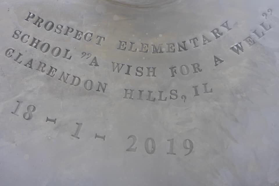 ProspectSch181's tweet image. Last year’s fifth graders read “A Long Walk to Water” by @LindaSuePark and with encouragement from their teachers and the Koziel family, raised enough money for a well in South Sudan. Prospect School is forever connected to the village of Abyei-Cok! #GRA17 @WaterforSoSudan