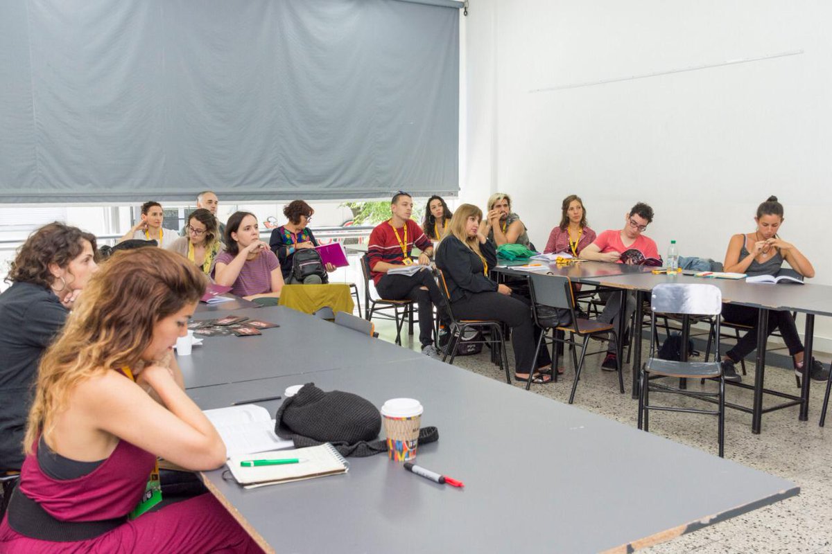 Así se vivió la 6ª edición del Congreso de Tendencias Escénicas y Audiovisuales de la Universidad de Palermo 🎭🎬

Profesionales y artistas se encontraron para intercambiar experiencias e ideas sobre el presente y el futuro del espectáculo✨

📲Conocé más: bit.ly/2ARRZH2