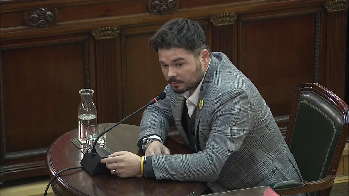 Gabriel Rufián: "L'única violència que he vist és la de la policia l'1-O, el 20S no en vaig veure"
bit.ly/2T85qxt
#JudiciTV3CatRàdio