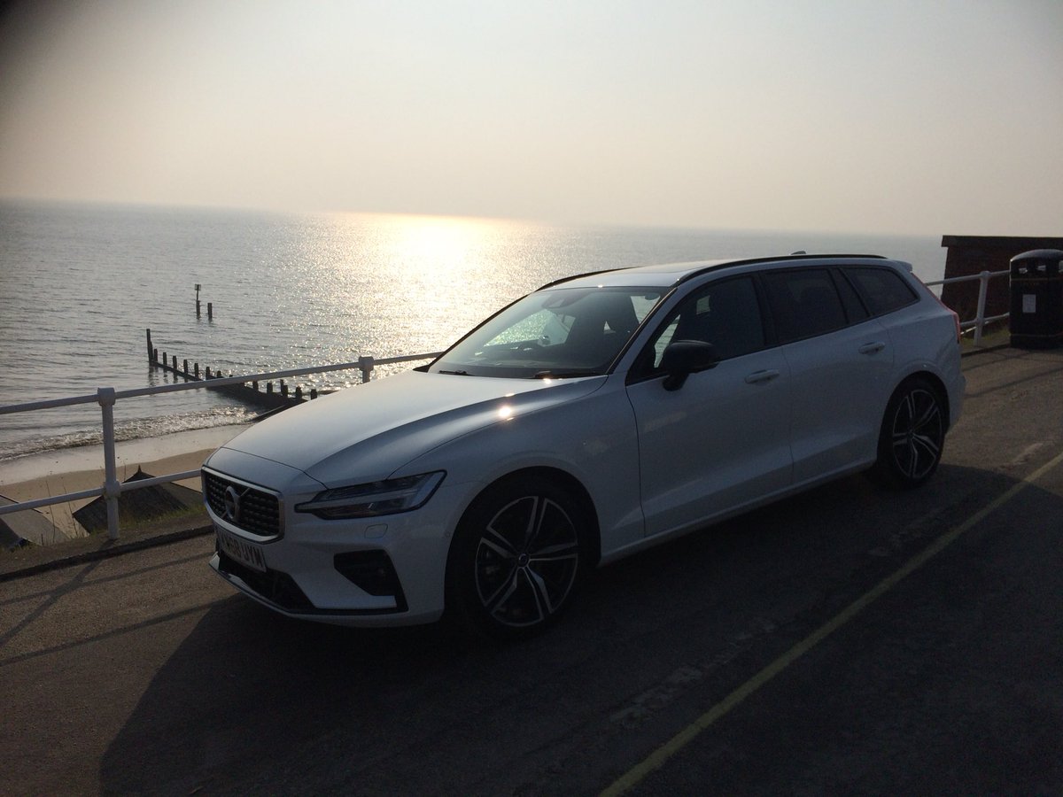 MartinWard_Cars's tweet photo. In Suffolk on the #adventureisoutthere Volvo V60 Press event. Now driving this R~Design D4 Manual. It sits slightly lower (12mm)than the standard V60. Interior quality is up to a very high standard. R~Design should take 45% of V60 sales https://t.co/udOy61gEjf