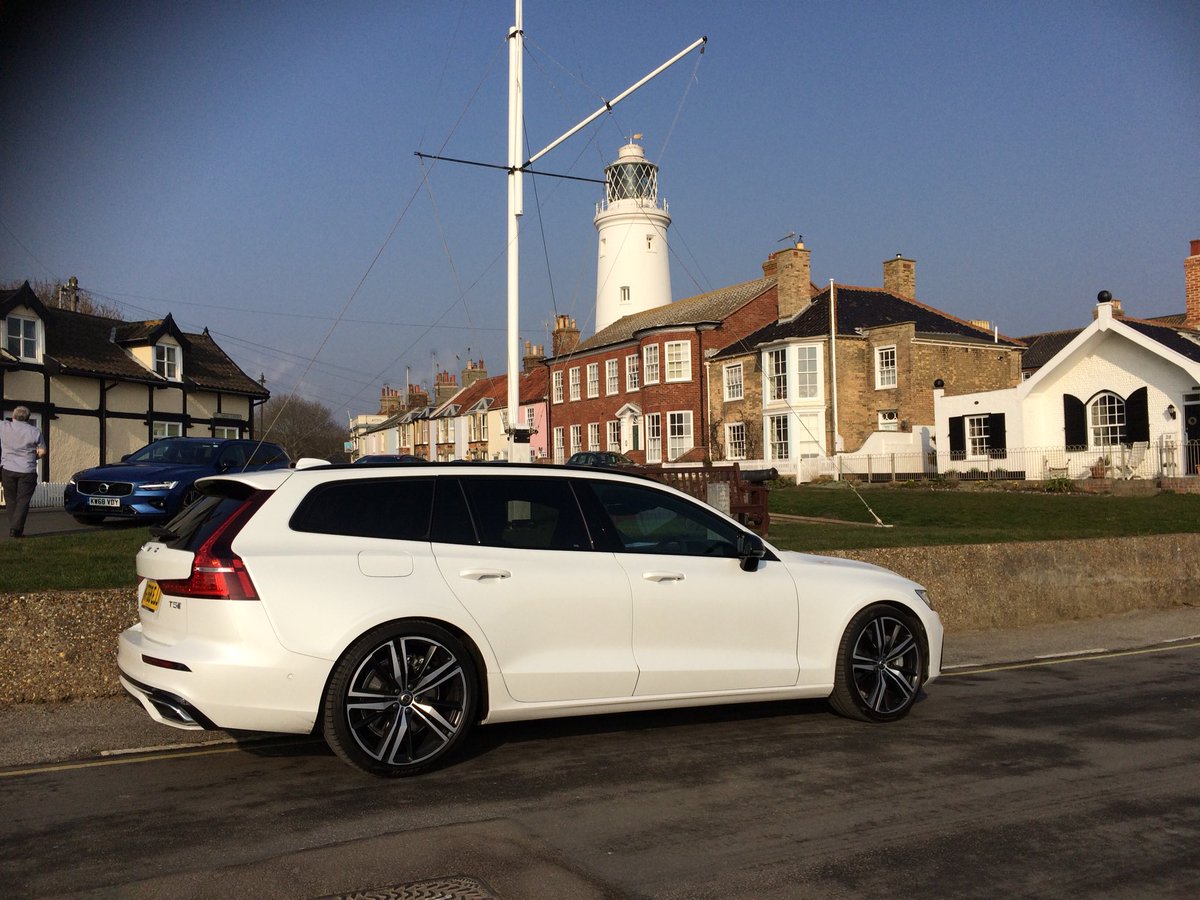 MartinWard_Cars's tweet photo. In Suffolk on the #adventureisoutthere Volvo V60 Press event. Now driving this R~Design D4 Manual. It sits slightly lower (12mm)than the standard V60. Interior quality is up to a very high standard. R~Design should take 45% of V60 sales https://t.co/udOy61gEjf