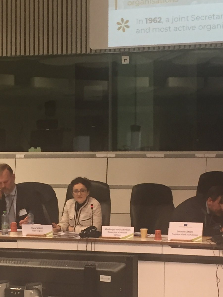 CBE_JU's tweet photo. Farmers should not be considered only providers of the raw material. They are partners in the building of the bioeconomy @COPACOGECA . @BBI2020 is determined to put farmers on the drivers seat 👩‍🌾👨‍🌾 because value chains start with them! So much more than just biomass providers! https://t.co/NRs0twX4cw