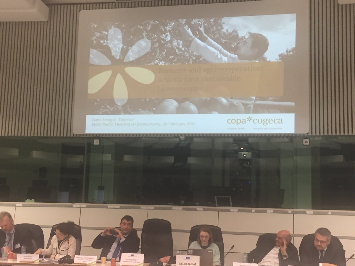 CBE_JU's tweet photo. Farmers should not be considered only providers of the raw material. They are partners in the building of the bioeconomy @COPACOGECA . @BBI2020 is determined to put farmers on the drivers seat 👩‍🌾👨‍🌾 because value chains start with them! So much more than just biomass providers! https://t.co/NRs0twX4cw