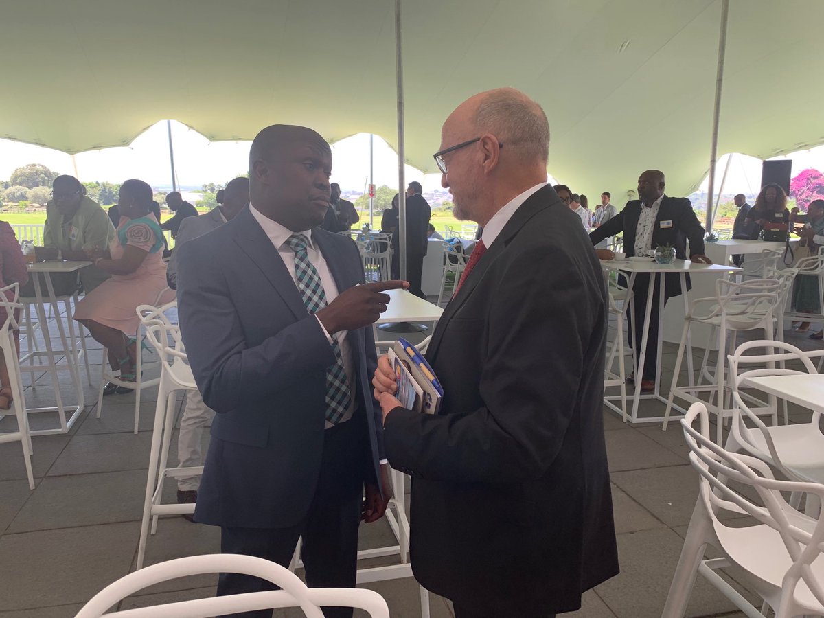 jannine_adams's tweet image. Engaging discussions at #BARSA2019 ⁦@TTshivhengwa⁩ ⁦@mkoubaa⁩ ⁦@Derek_Hanekom⁩