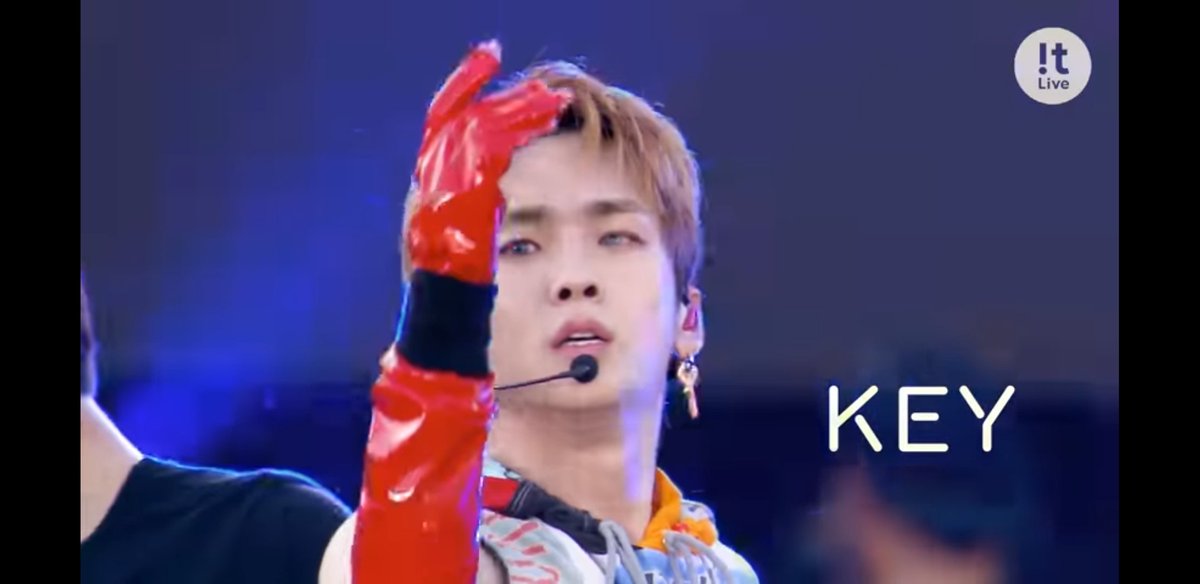 namadamik's tweet photo. 1月サンディエゴでのSMTOWNのティーザー
🌈https://t.co/lvf1cqxo0b
#KEY #TAEMIN #MOVE #OneofThoseNight https://t.co/HwIHn5i9LW