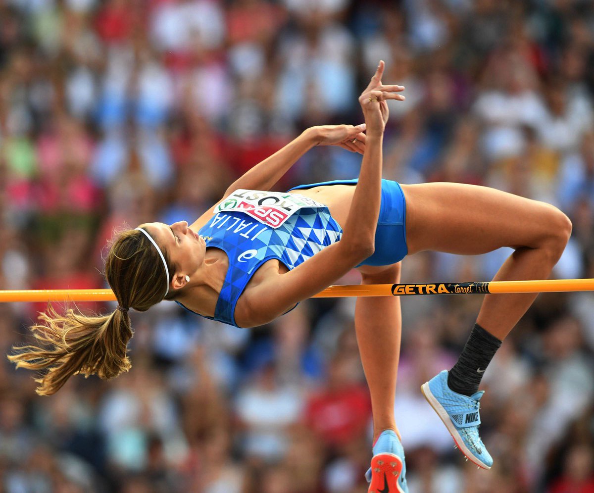 atleticaitalia's tweet photo. #atletica #indoor2019 Domani al via gli Europei indoor di #Glasgow2019 con una lunga prima giornata 🇮🇹 in pedana per le qualificazioni anche Tamberi, Stecchi, Jacobs, Trost, Vallortigara e Donato. Finale diretta dei 3000 per Magnani

LEGGI https://t.co/ZSzqbIDQZb https://t.co/8R9JgBsqBV