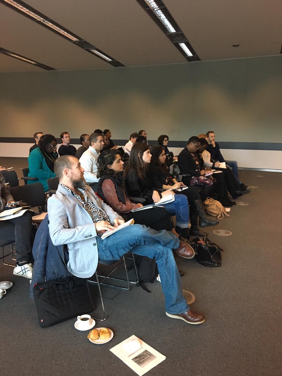 growlondonlocal's tweet photo. We're very excited to be at the first #LDNGrowthHub workshop on investment finance today at City Hall with @capenterprise and @fundinglondon! Julia from @capenterprise explains the investment journey for businesses at different stage of their development. https://t.co/75OxU3Hrc6