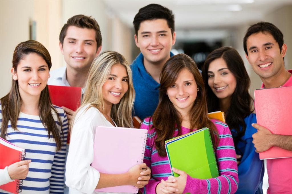 Latino Jungfrau College Kuessen