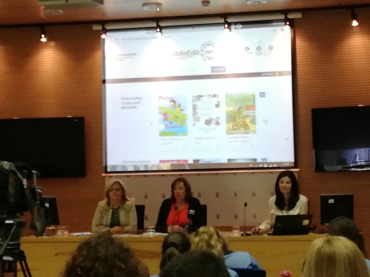 ProgramaLyB's tweet photo. Hoy presentamos BiblioEduCan, la biblioteca digital que la Consejería de Educacion pone a disposición de la comunidad educativa para fomentar el hábito lector y la consecución de los objetivos académicos. https://t.co/2gWmVhWjNf
