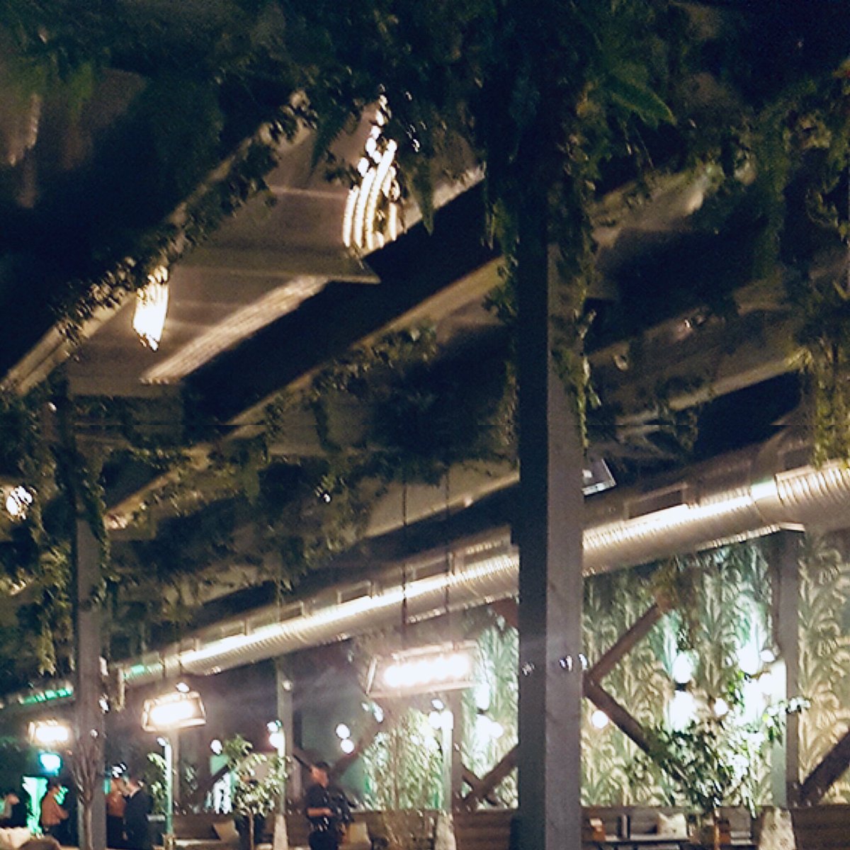 FlexiLets's tweet photo. A wonderful evening at The Silverdoor party 2019. At the Pergola Olympia London. Inspirational. Thank you. https://t.co/8TvW8ewkNI