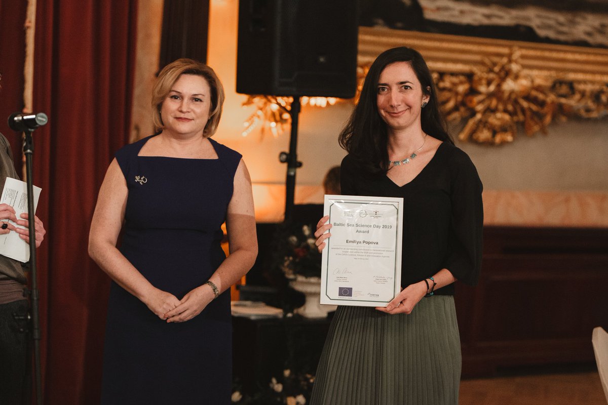 HCUHamburg's tweet image. Congrats: Für ihre Leistungen für die #Forschungszusammenarbeit im #Ostseeraum erhielt #Emiliya #Popova (#WiMi bei Prof. Dr.-Ing. Annette Bögle, #Entwurf und #Analyse von #Tragwerken, #BIW) den #Baltic #Sea #Science #Award des #Ostseerats: bit.ly/2T7Hla2

Copyright: BWFG
