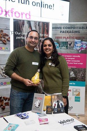 enspireoxford's tweet image. #TBT #StartedinOxford Our bronze medallist&apos;s @hellowallaroo showcasing their nutritious #fairtrade single fruit snacks packaged in #plasticfree  #homecompostablepacks