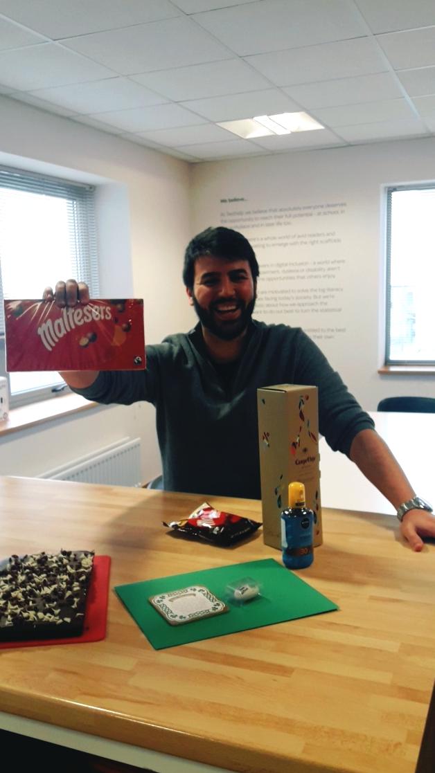 TH_Candela's tweet photo. Our Oscar on his last day... @texthelp is going to miss you!! Thank you so much for everything.
Te vas por la puerta grande 🔝@OscarSecorun https://t.co/C4t89eFfQN
