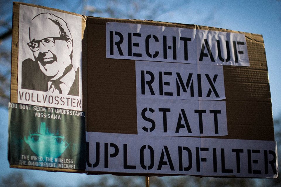 trotz_allem's tweet photo. Fr. 1. März: Die EU-Urheberrechtsreform und ihre Folgen für uns

https://t.co/CmufSZJyO9

#Artikel11 #Artikel13 #Uploadfilter #SaveYourInternet #Witten #Ruhrgebiet https://t.co/rNVCDNtps2