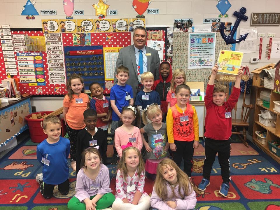 JoCoLaReads's tweet photo. Is that our superintendent at Dames Ferry reading a book?  Yes mam, yes sir!  Take a look!  #superjcss #damesferry #readacrossamerica2019 https://t.co/LKsbJuEyRp