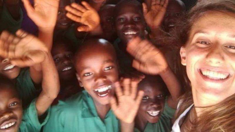 Oggi decorrono 100 giorni dal rapimento di #SilviaRomano, una giovane italiana che sa, come noi, che per cambiare il mondo bisogna attraversarlo.
Teniamo alta l'attenzione e chiediamo al governo italiano di fare tutto il possibile per riportarla a casa. 
#100giornisenzasilvia