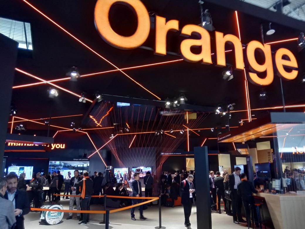 FlyawayStem's tweet photo. @orange ayer probó con éxito el primer drone #5G una tecnología que permitirá la operación remota sin latencia. Todo un mundo de posibilidades se abre ante nosotros 😁 #MWC19 #Barcelona https://t.co/u27994Xk94
