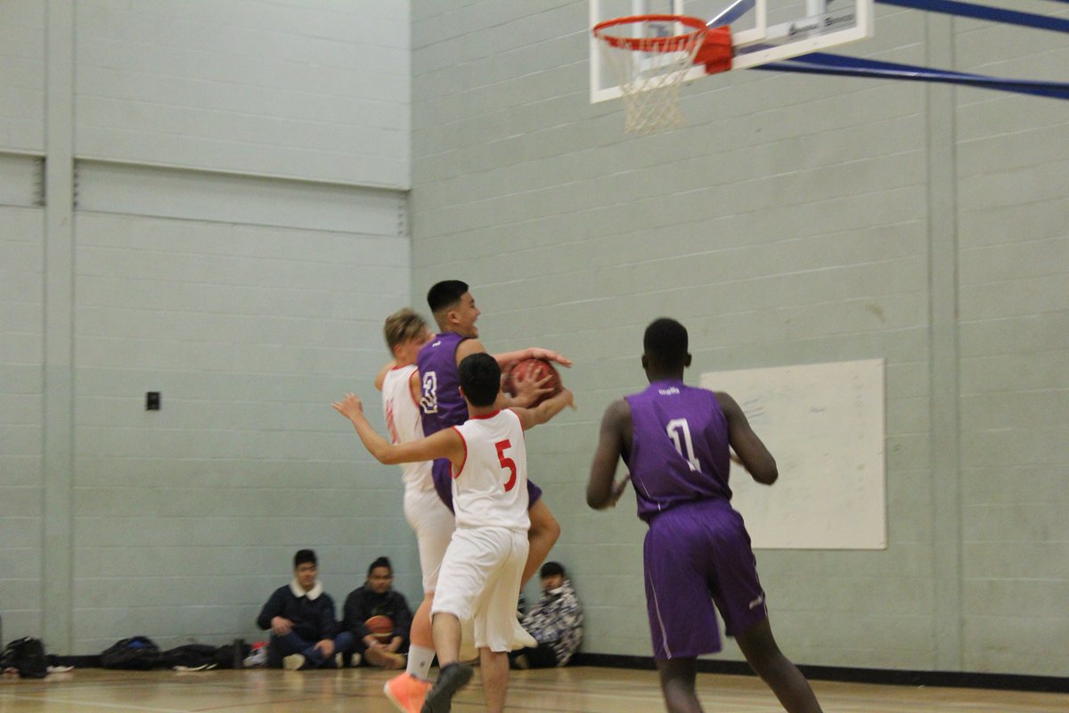 qmcsportpe's tweet photo. Game day!
@qmcollege vs @PortsmouthColl
Tip: 4:30pm
Come along and support the team who look to go 7-0 in the league. Best of luck to the team. #thisQmcan https://t.co/8fpIn7BdVB