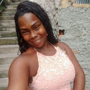 CleidienePerei1's tweet photo. Obg senhor por mais um ano de vida #27 #aninhos  🎂🎊🎉🎁🎈👏👏😍 https://t.co/Wlk52eQ63W
