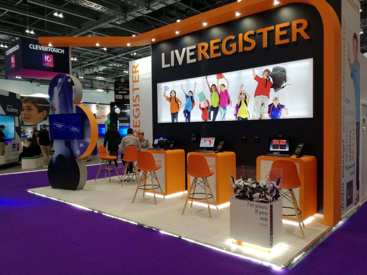 Live Register tweet media