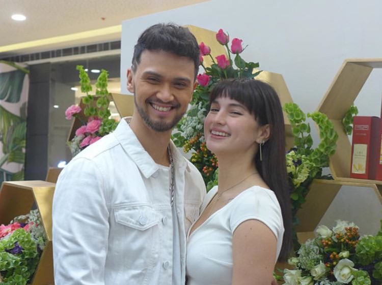 jpreseenjoyer's tweet photo. Billy and Coleen Garcia Crawford is the new ambassadors of luxury candle brand @CarrollandChan ❤️
#BiCol #BiColForever
@VivaArtists https://t.co/WyTES4dCOq