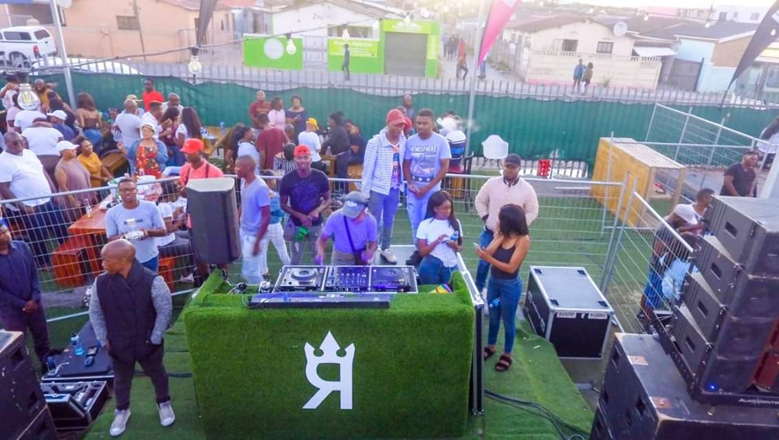 SaliAndile's tweet photo. The weather seems to appreciate todays gathering...
#Randing
#thursdaydelight https://t.co/GFXY1l09I0