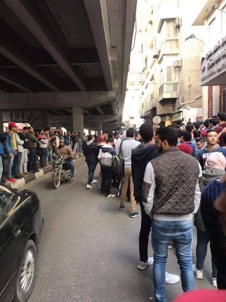Mohamed66346406's tweet photo. أدي الشباب الخاين اللي قاعد على القهاوي ليل ونهار وموروش حاجة غير الشتيمة في البلد وخلاص زي مابيقولوا! مفهمش راجل واحد بس عجوز ولا ست من اللي بيدهنوا وشهم علم مصر وينزلوا يهللوا ويرقصوا في المناسبات دول ..أدي الشباب لما سمع بس إن المصابين محتاجين نقل دم مع إنهم ميعرفوش مين هما🤚 https://t.co/dC6rTRA8HD