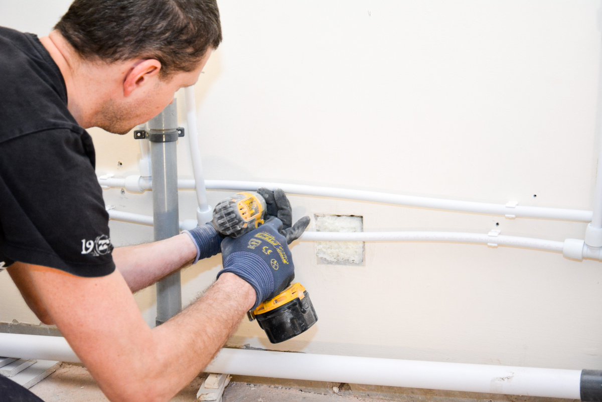 We are an accredited member of SafeContractor and CHAS ensuring we operate under the highest levels of health and safety standards. cahnproperty.co.uk/#about-us