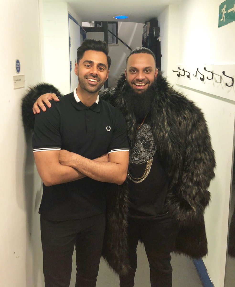 GuzKhanOfficial's tweet photo. Dead your politics. Nationalism is merely a tool to divide and conquer us. We are one people, we always will be...🇮🇳🇵🇰 #NoTowar P.S Pat Butchers coat is very warm before you ask...@hasanminhaj https://t.co/lsfMAYq2km