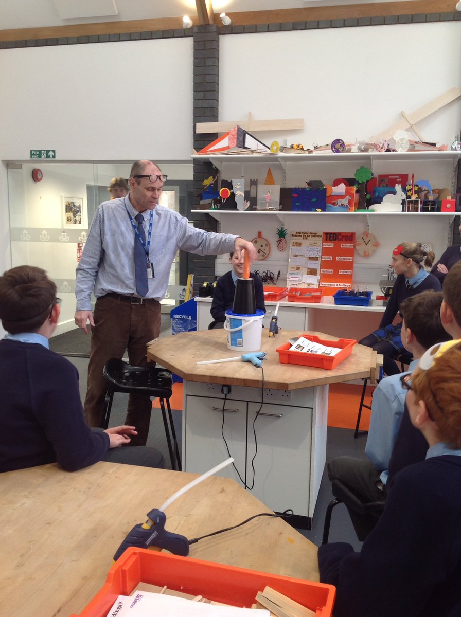 BBPrepTED's tweet photo. STEAM day continues at Beachborough - constructing skyscrapers that will hopefully withstand the earthquake at 12.15! #BBPrepTed #braceyourself https://t.co/eZnjrTnjOD