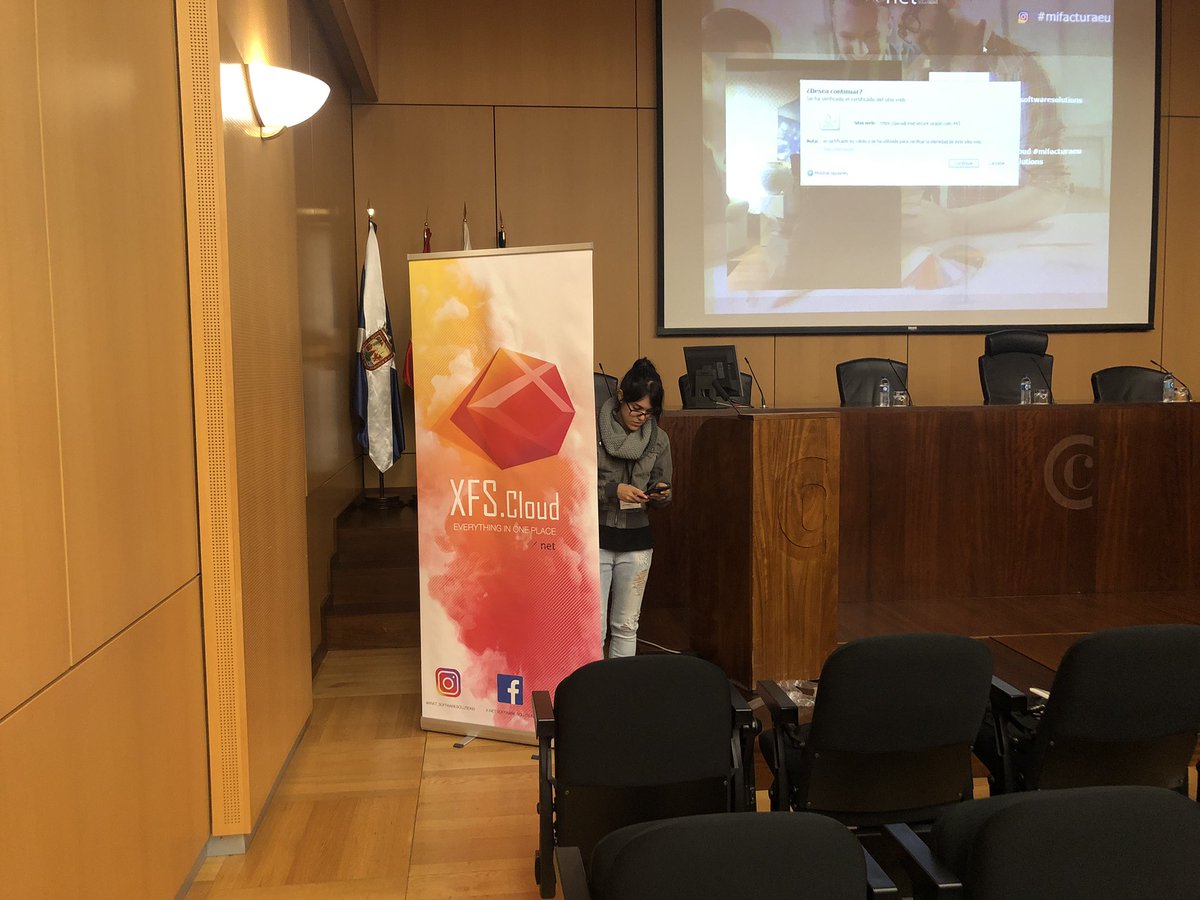 jose_xnet's tweet photo. Tenemos ya a Karen montando #mifacturaeu https://t.co/DOkU5Zdco6