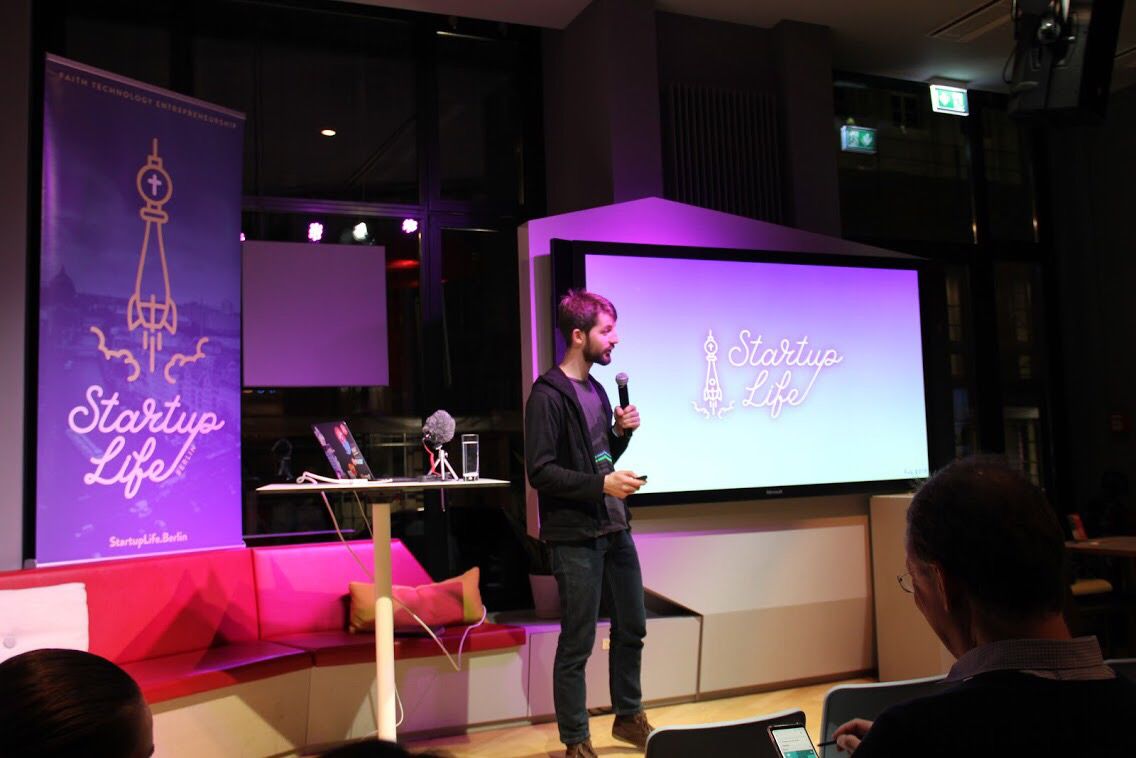 startuplifeBLN's tweet image. #tbt when James Doc from Kingdom Code spoke at our event, sharing how they equip technologists to change the world for Jesus. 

#startuplifeberlin #kingdomcode 
#techinberlin #techforjesus #conversations #codeforchrist #berlin
