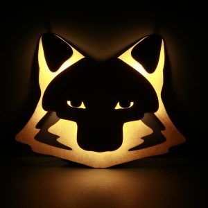 LumiPopFR's tweet photo. Chez #LumiPop nous vendons des luminaires flexibles et des luminaires connectés... certes, mais pas que ! Découvrez la lampe déco "Tête de Renard" en relief que nous avons réalisée au sein de notre #FabLight : https://t.co/rQj3e4ZBwD #lampedeco #rubanled #renard #loup #reloup https://t.co/MDNxGbJCGF