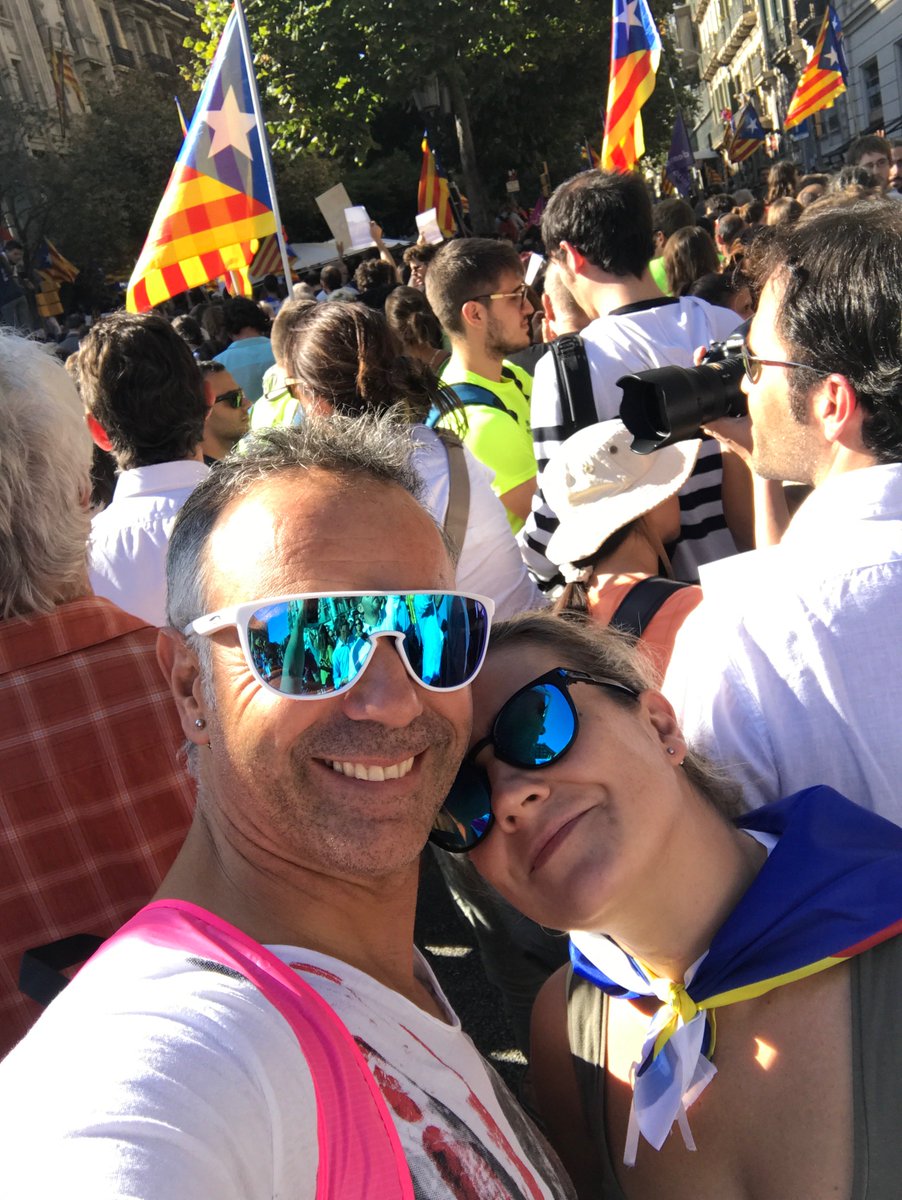 Aquí estamos, <a href="/gemmaro70110049/">gemma romero</a>  y yo, atemorizados por la conflictividad de la manifestación del día 20 de Septiembre de 2017 !! #JoAcuso <a href="/omnium/">Òmnium Cultural</a> #llibertat #LlibertatPresosPolitics