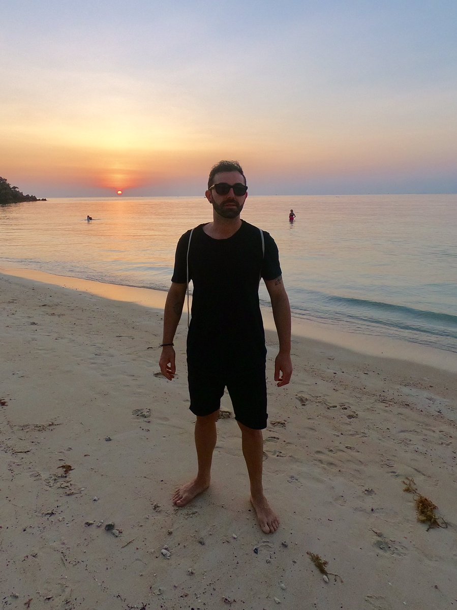 I want to thank you all for an amazing time in #KohPhangan and all the special moments we shared together. Next stops: #SuratThani ⛴ #Bangkok ✈️ 
•••
#ExpeditionMusic 
#ExpeditionMusicAsia
#musicexperience #traveller #djlifestyle #djtour #thailand #aroundtheworld