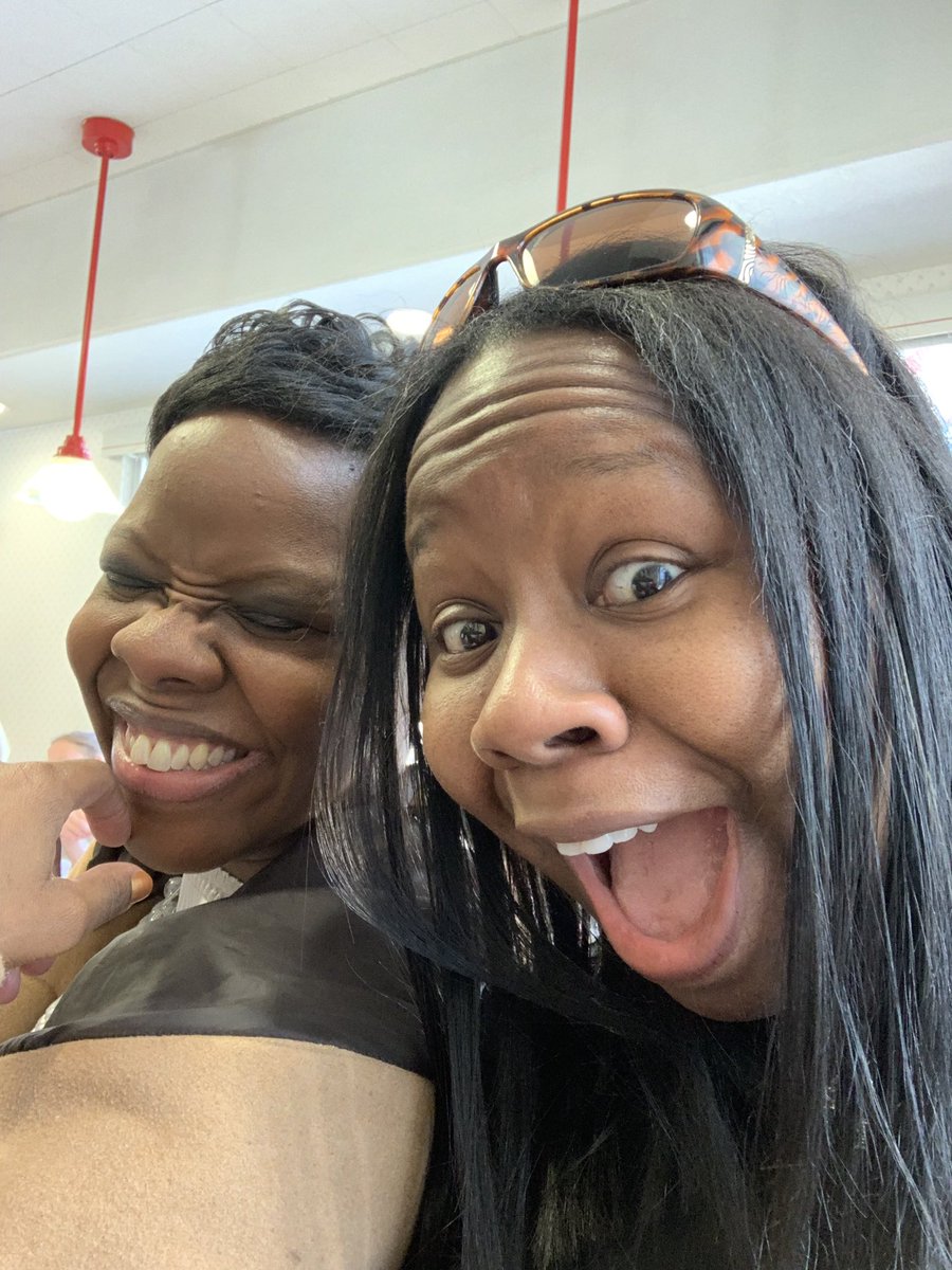 denisemose's tweet photo. When you are born a Twin, you are born with your Best Friend. Danielle Mose is 6 minutes older than me. She’s blatantly honest and Madison’s Mommy! #TwinshipIsTheTightestBondInTheWorld #July22 #OurBigBrotherIsDanny #WeAdoreHim #MoseKids @younghollywood @inandoutburger @Essence https://t.co/Jgu23qXJRC