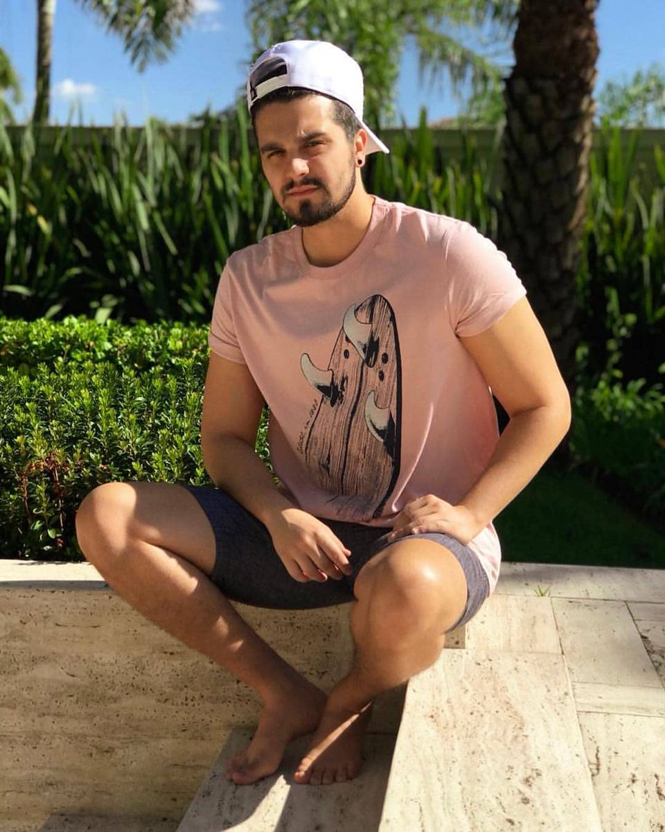 keridasdols's tweet photo. Ah coisa linda❤️ nosso nego @luansantana  curtindo ontem seu  último dia de férias #luansantana
*Keeh https://t.co/u7Wf7SK8Zn