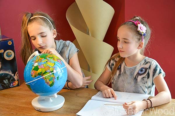 (gifted) We've reviewed a couple of <a href="/os_uk/">Oregon Scientific UK</a> globes and they really are amazing. This Day and night globe is a great way to learn about the world buff.ly/2PuTTSs #stem #homesschool #Globe #makelearningfun