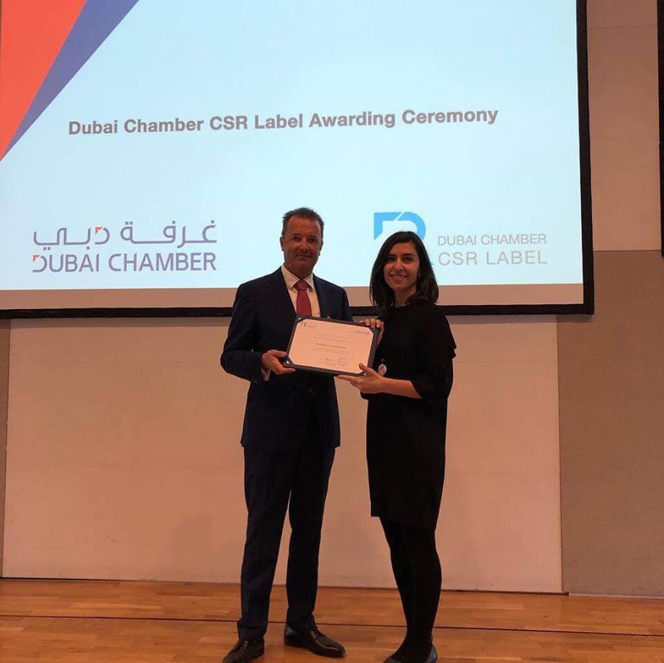 SummertownUAE's tweet photo. We are very excited today to be one of the first companies to receive the @dubaichamber of Commerce Advanced Level CSR label. We are the first small business and 1 of 4 companies to receive the new label.
#sustainability #CSR #CSRlabel #unitedworkplace #fitoutdubai https://t.co/C3LS5ejPqy